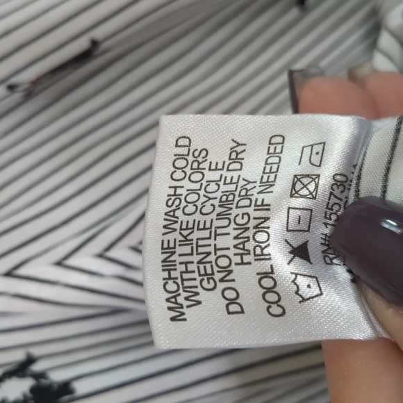 JANE & DELANCEY* 100% rayon long sleeve button down shirttail hem blouse w/ - Picture 10 of 11